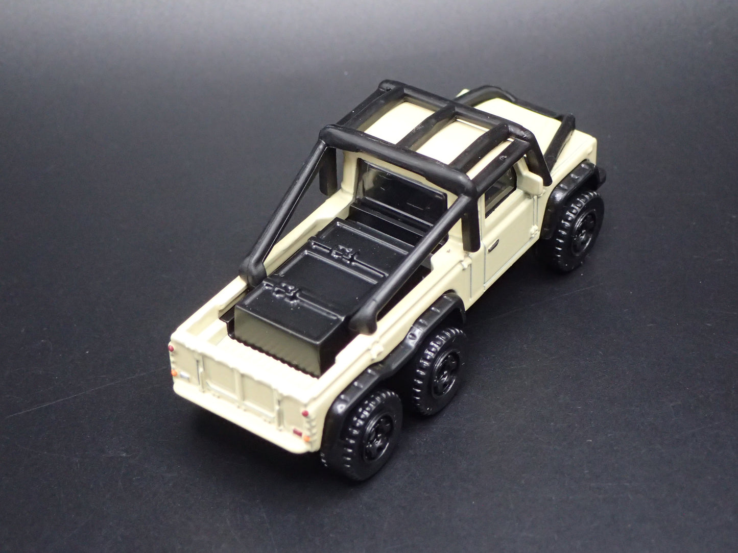 LAND ROVER 6X6 TAN 1/64 SCALE COLLECTIBLE DIECAST MODEL CAR
