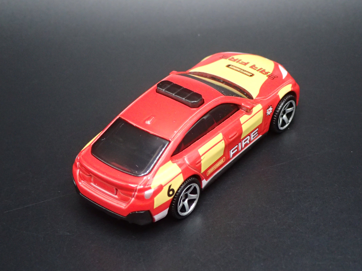 2022-2026 BMW i4 POLICE SEDAN FIRE DEPARTMENT CAR 1/64 SCALE DIECAST MODEL CAR