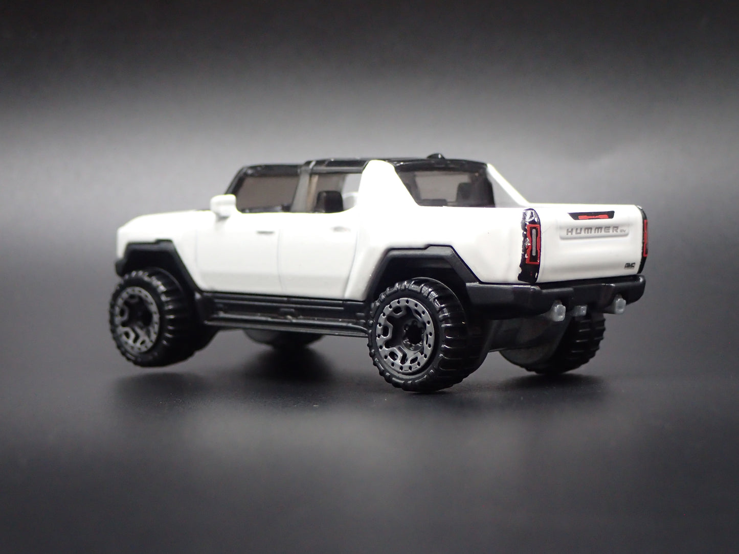 2022-2026 HUMMER EV ELECTRIC PICKUP TRUCK WHITE 1:64 SCALE DIECAST MODEL CAR