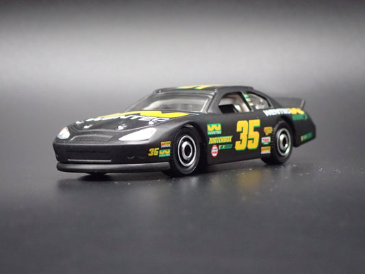 WENTEC CHEVY STOCK CAR 1:64 SCALE COLLECTIBLE DIORAMA DIECAST MODEL CAR