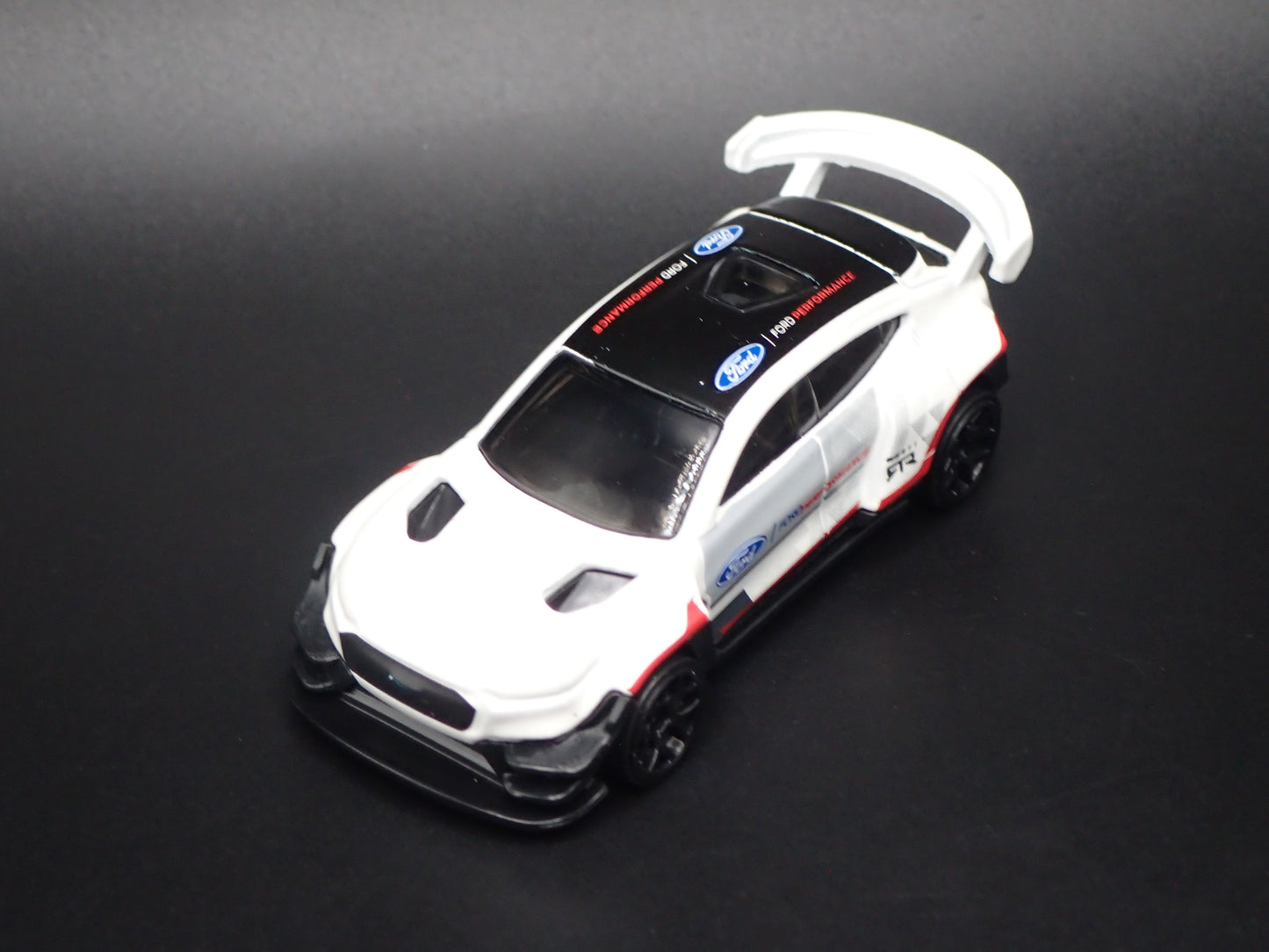 2021-2026 FORD MUSTANG MACH E RACING ELECTRIC SUV 1/64 SCALE DIECAST MODEL CAR