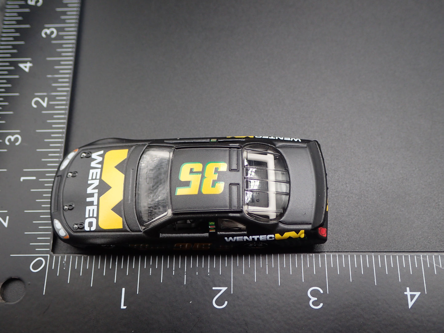 WENTEC CHEVY STOCK CAR 1:64 SCALE COLLECTIBLE DIORAMA DIECAST MODEL CAR