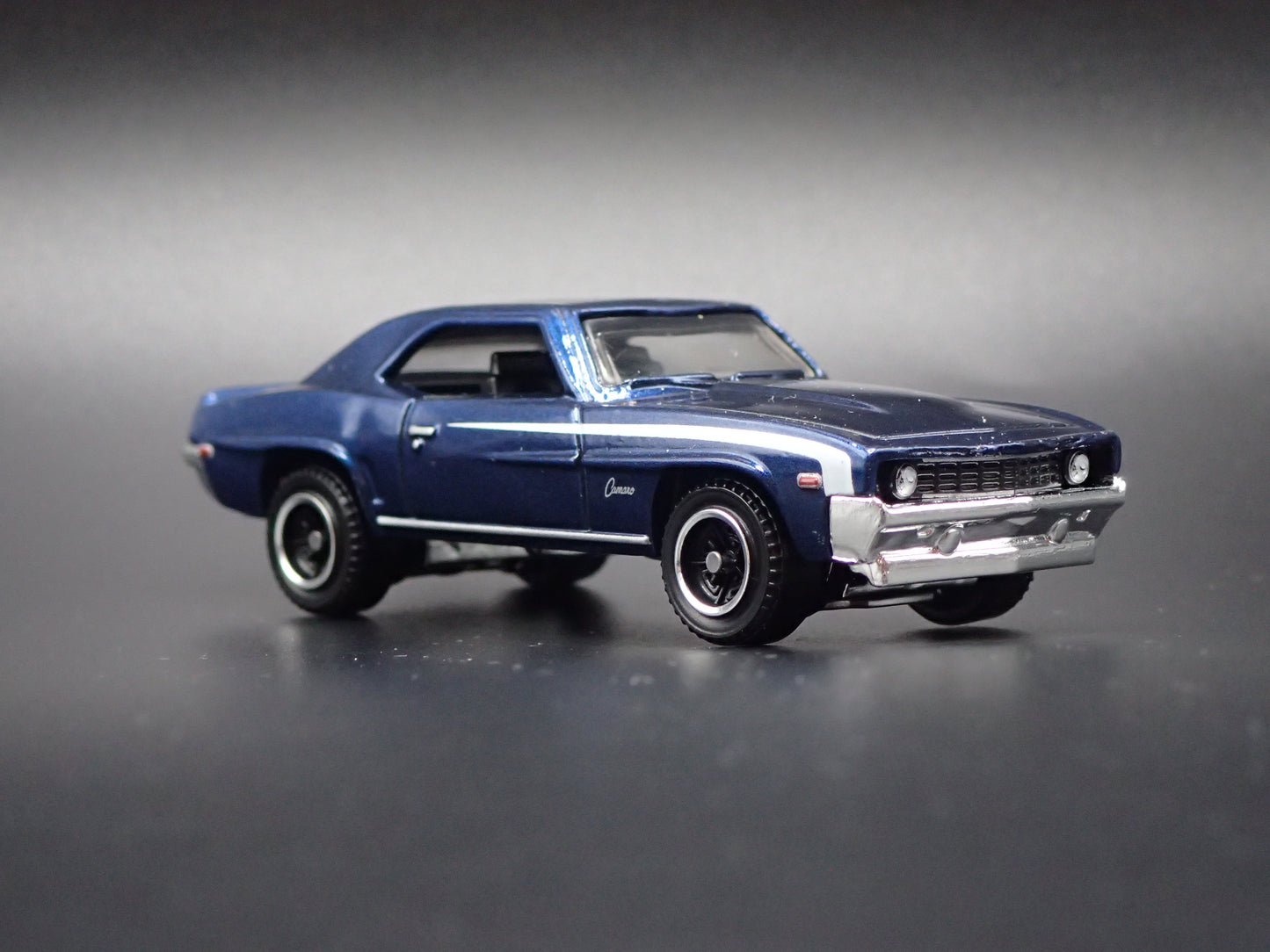 1969 69 CHEVY CHEVROLET CAMARO BLUE 1/64 SCALE COLLECTIBLE DIECAST MODEL CAR