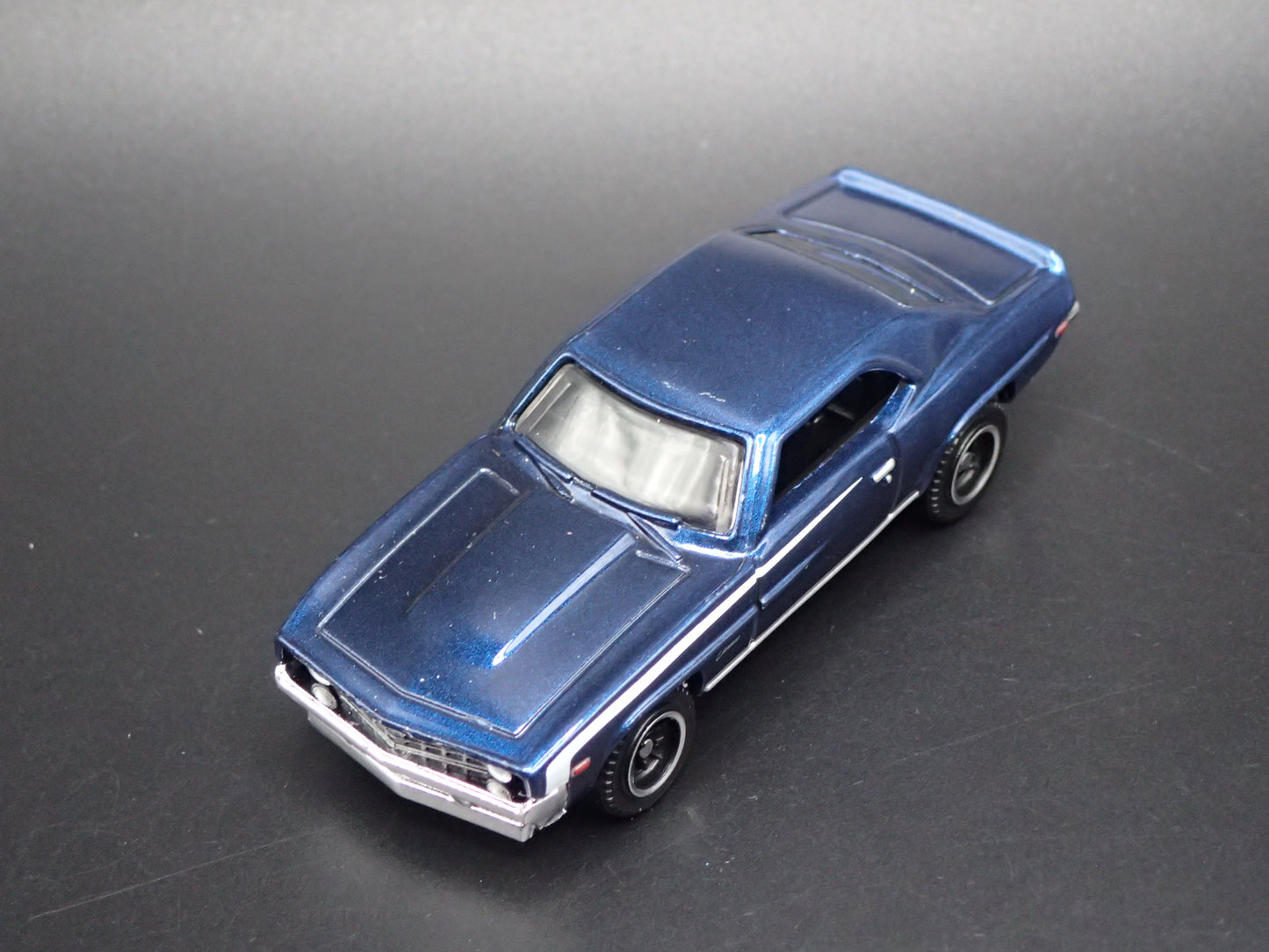 1969 69 CHEVY CHEVROLET CAMARO BLUE 1/64 SCALE COLLECTIBLE DIECAST MODEL CAR