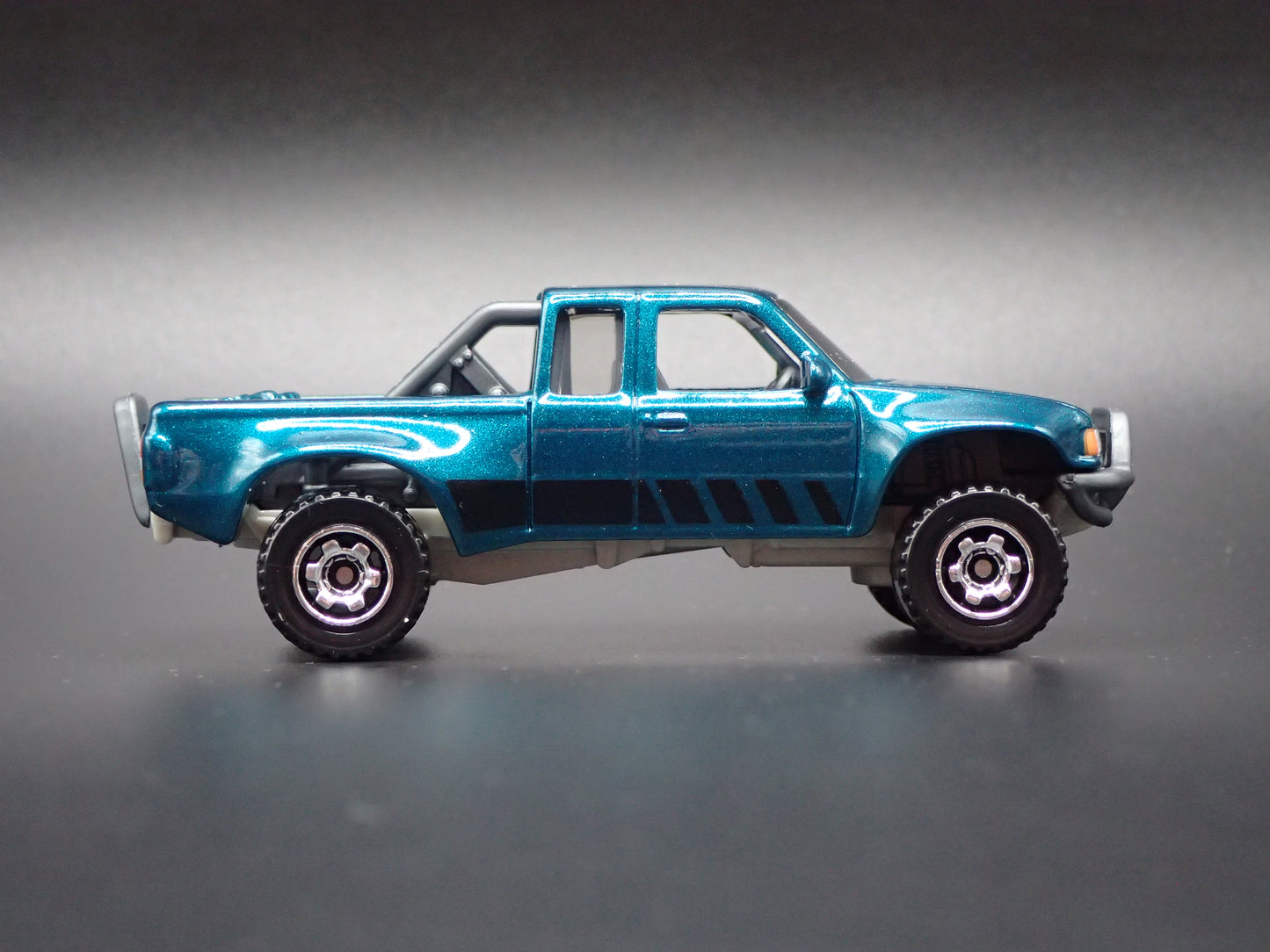 1993-1997 FORD RANGER PICKUP TRUCK PRERUNNER 1:64 SCALE DIECAST MODEL CAR