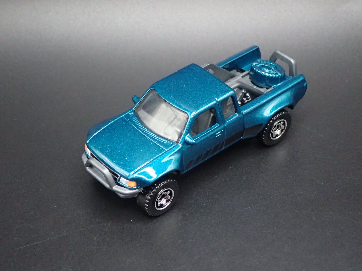 1993-1997 FORD RANGER PICKUP TRUCK PRERUNNER 1:64 SCALE DIECAST MODEL CAR