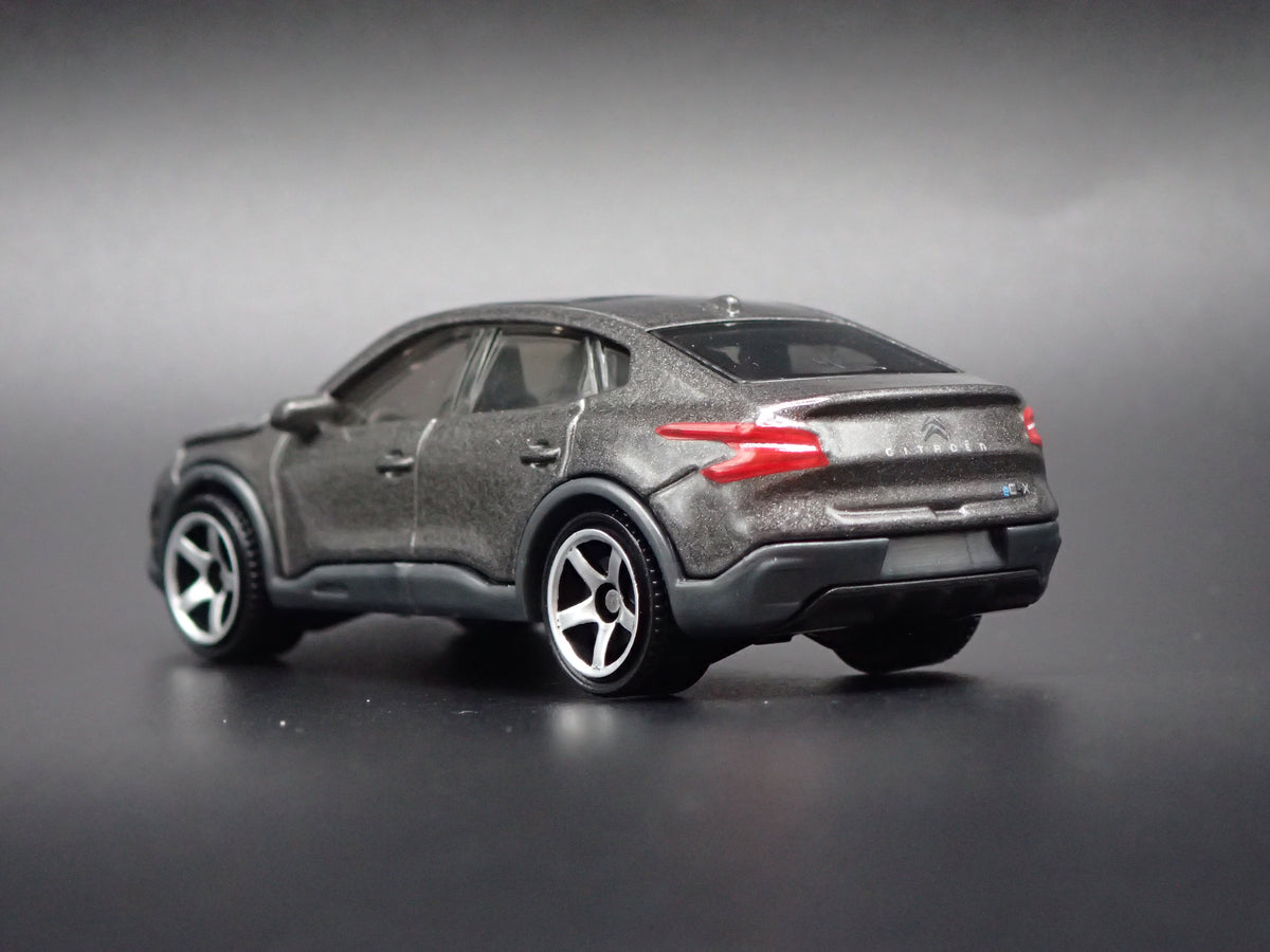 2023-2026 CITROEN E-C4 X GRAY 1:64 SCALE COLLECTIBLE DIORAMA DIECAST MODEL CAR