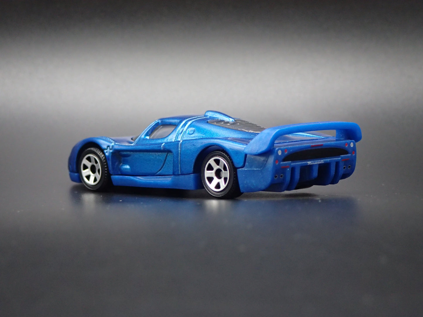 MASERATI MC12 RACE CAR BLUE 1:64 SCALE COLLECTIBLE DIORAMA DIECAST MODEL CAR