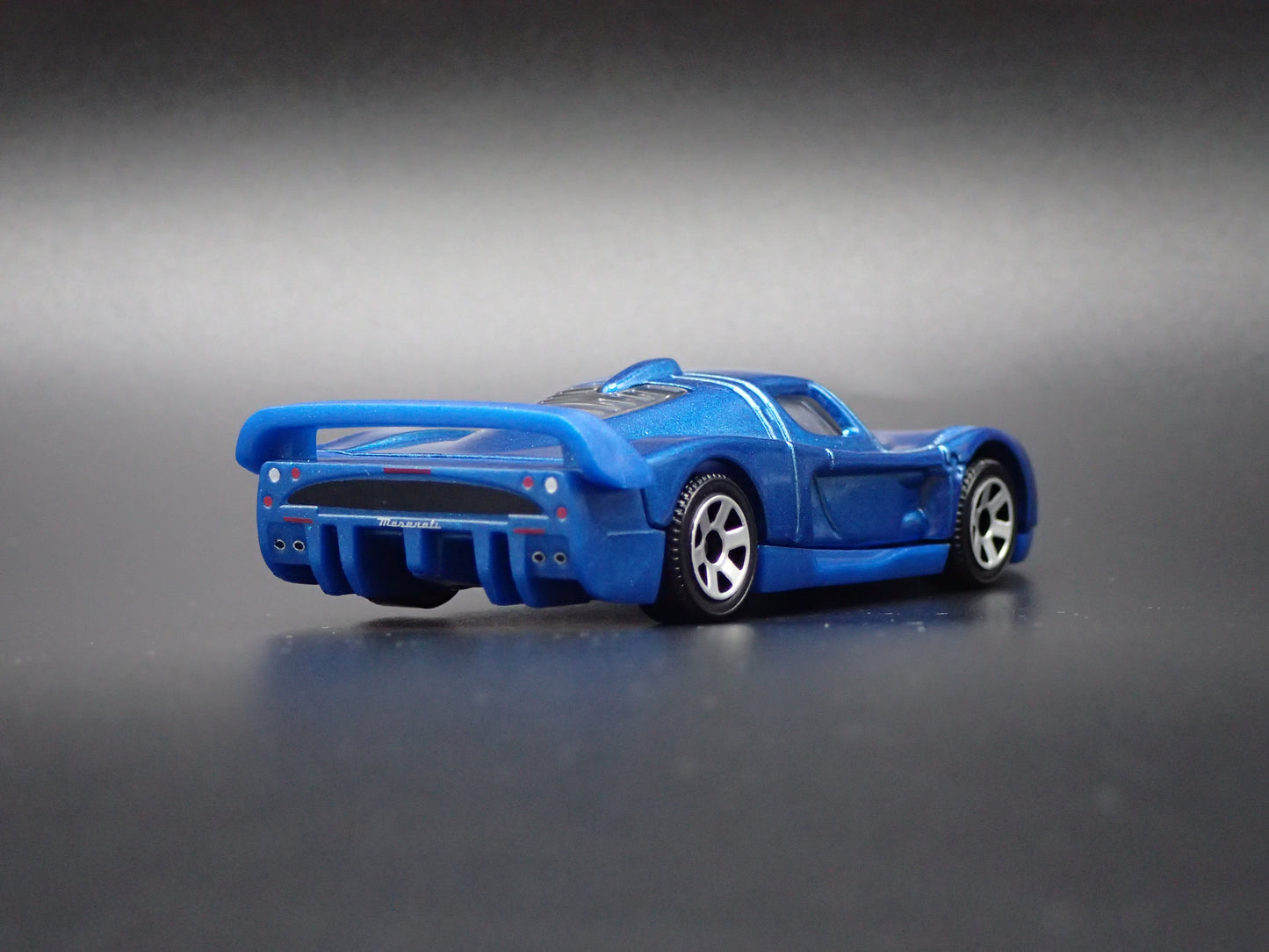 MASERATI MC12 RACE CAR BLUE 1:64 SCALE COLLECTIBLE DIORAMA DIECAST MODEL CAR