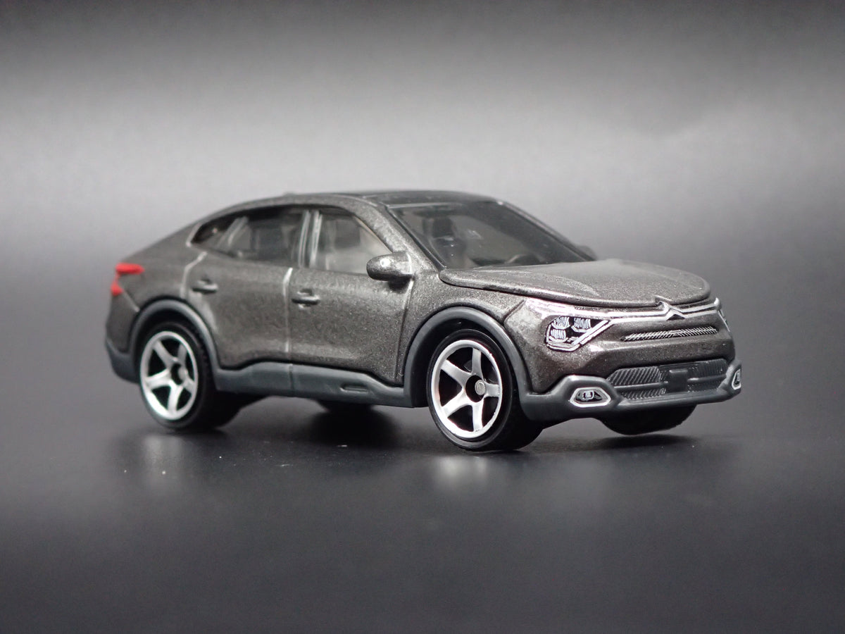 2023-2026 CITROEN E-C4 X GRAY 1:64 SCALE COLLECTIBLE DIORAMA DIECAST MODEL CAR