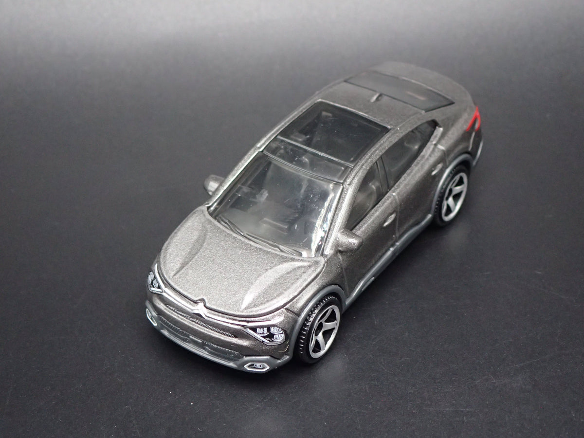2023-2026 CITROEN E-C4 X GRAY 1:64 SCALE COLLECTIBLE DIORAMA DIECAST MODEL CAR