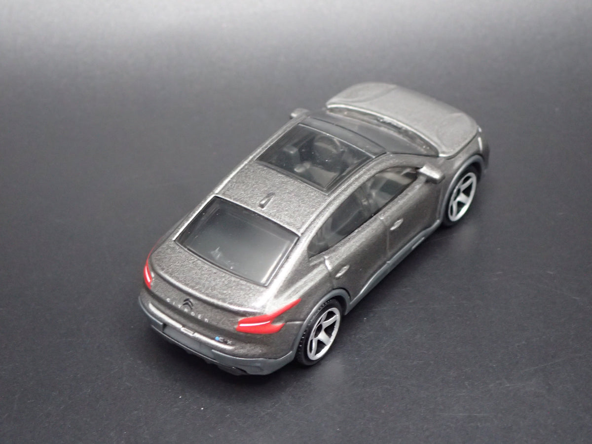 2023-2026 CITROEN E-C4 X GRAY 1:64 SCALE COLLECTIBLE DIORAMA DIECAST MODEL CAR