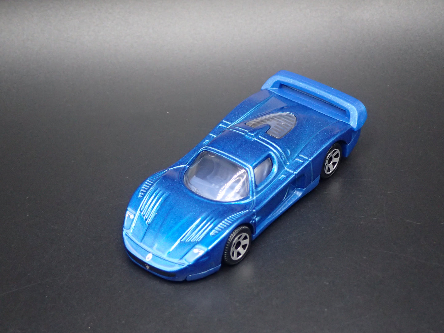 MASERATI MC12 RACE CAR BLUE 1:64 SCALE COLLECTIBLE DIORAMA DIECAST MODEL CAR