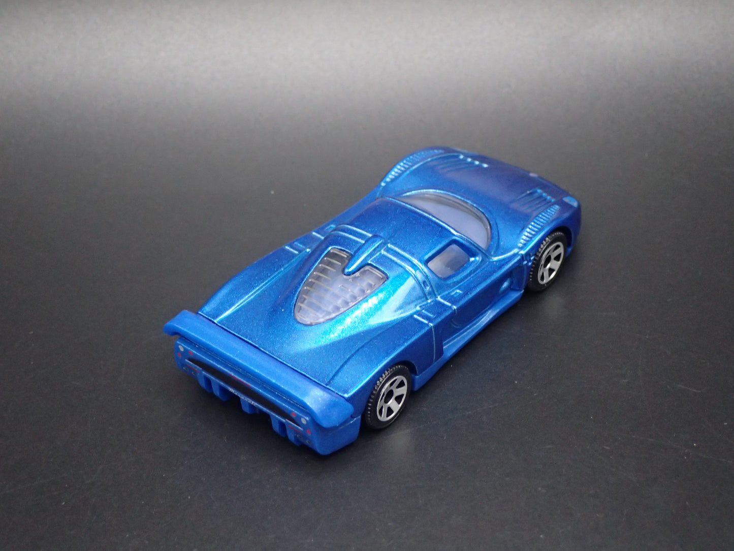 MASERATI MC12 RACE CAR BLUE 1:64 SCALE COLLECTIBLE DIORAMA DIECAST MODEL CAR