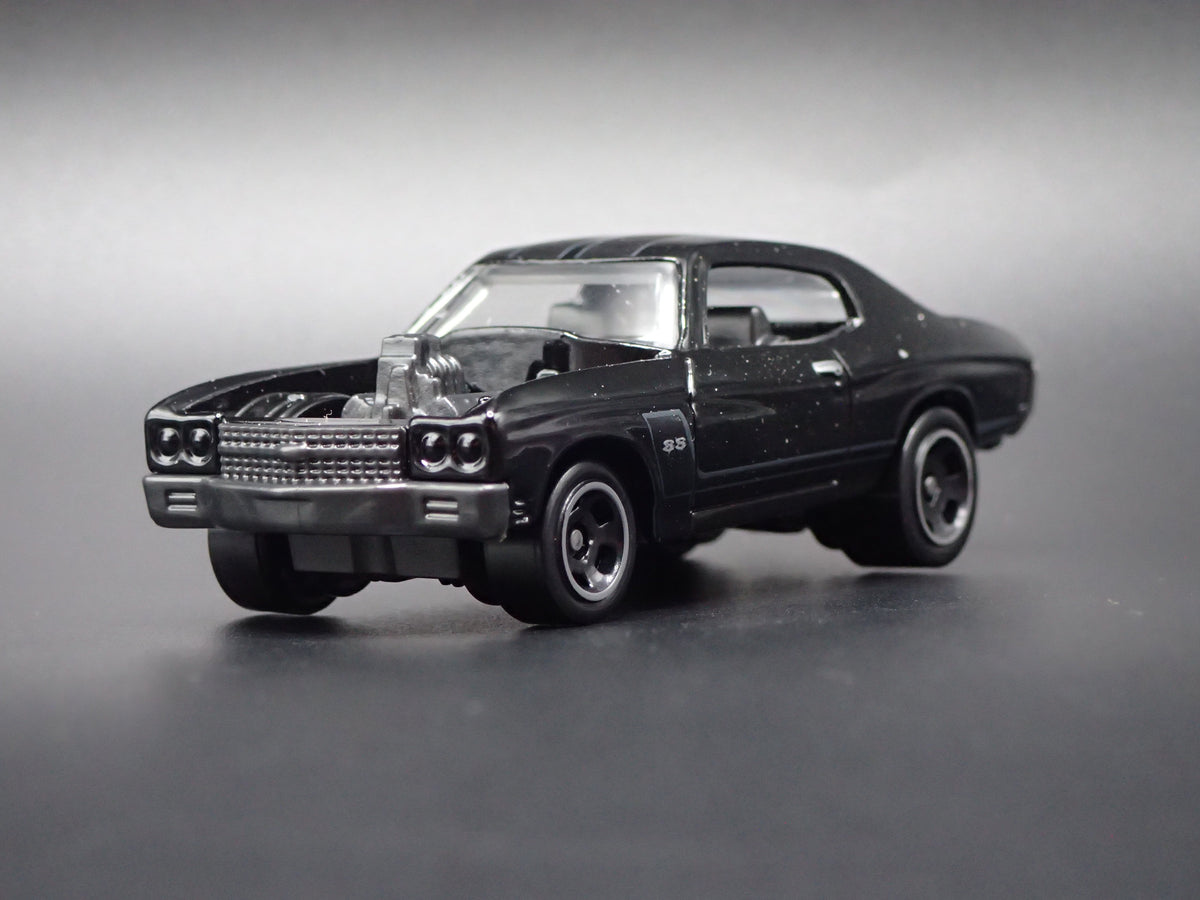 1970 70 CHEVY CHEVROLET CHEVELLE SS BLACK 1:64 SCALE DIORAMA DIECAST MODEL CAR