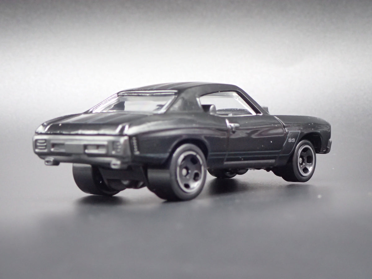 1970 70 CHEVY CHEVROLET CHEVELLE SS BLACK 1:64 SCALE DIORAMA DIECAST MODEL CAR