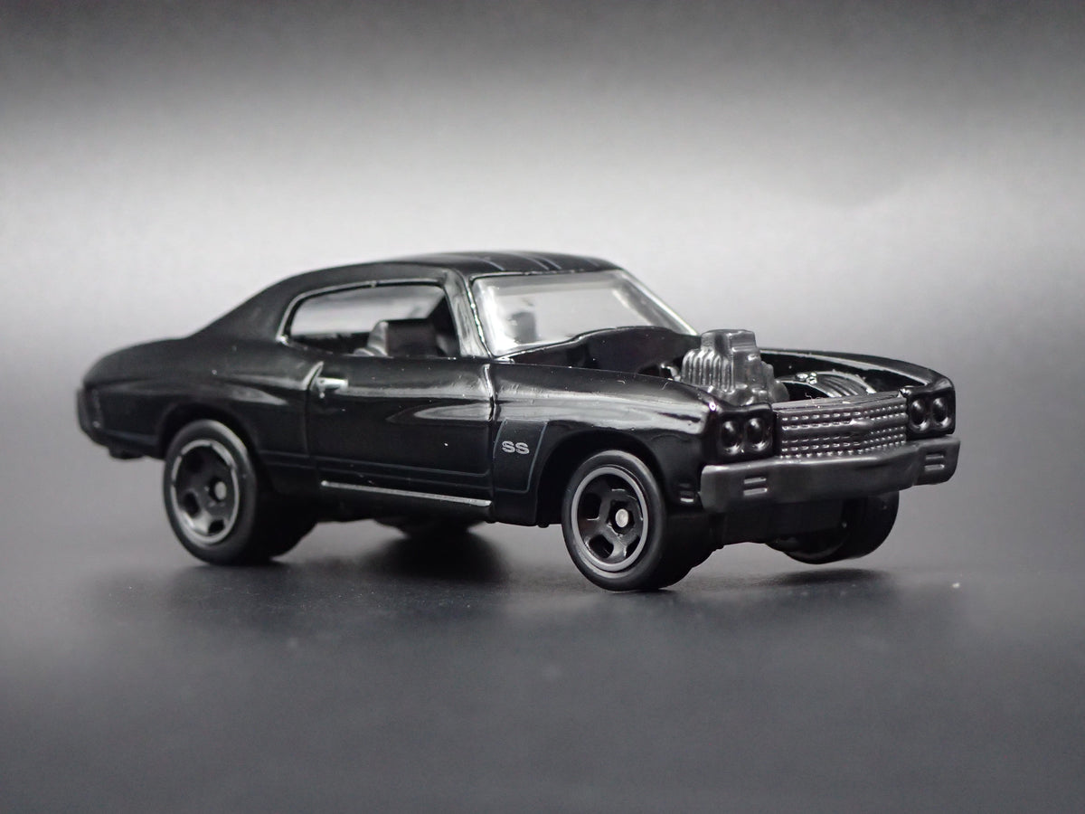 1970 70 CHEVY CHEVROLET CHEVELLE SS BLACK 1:64 SCALE DIORAMA DIECAST MODEL CAR