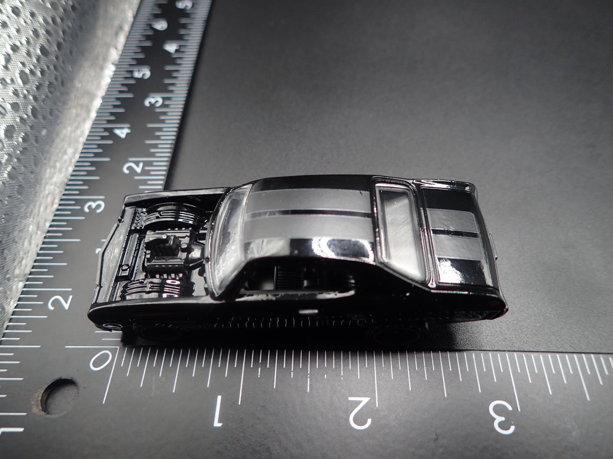 1970 70 CHEVY CHEVROLET CHEVELLE SS BLACK 1:64 SCALE DIORAMA DIECAST MODEL CAR