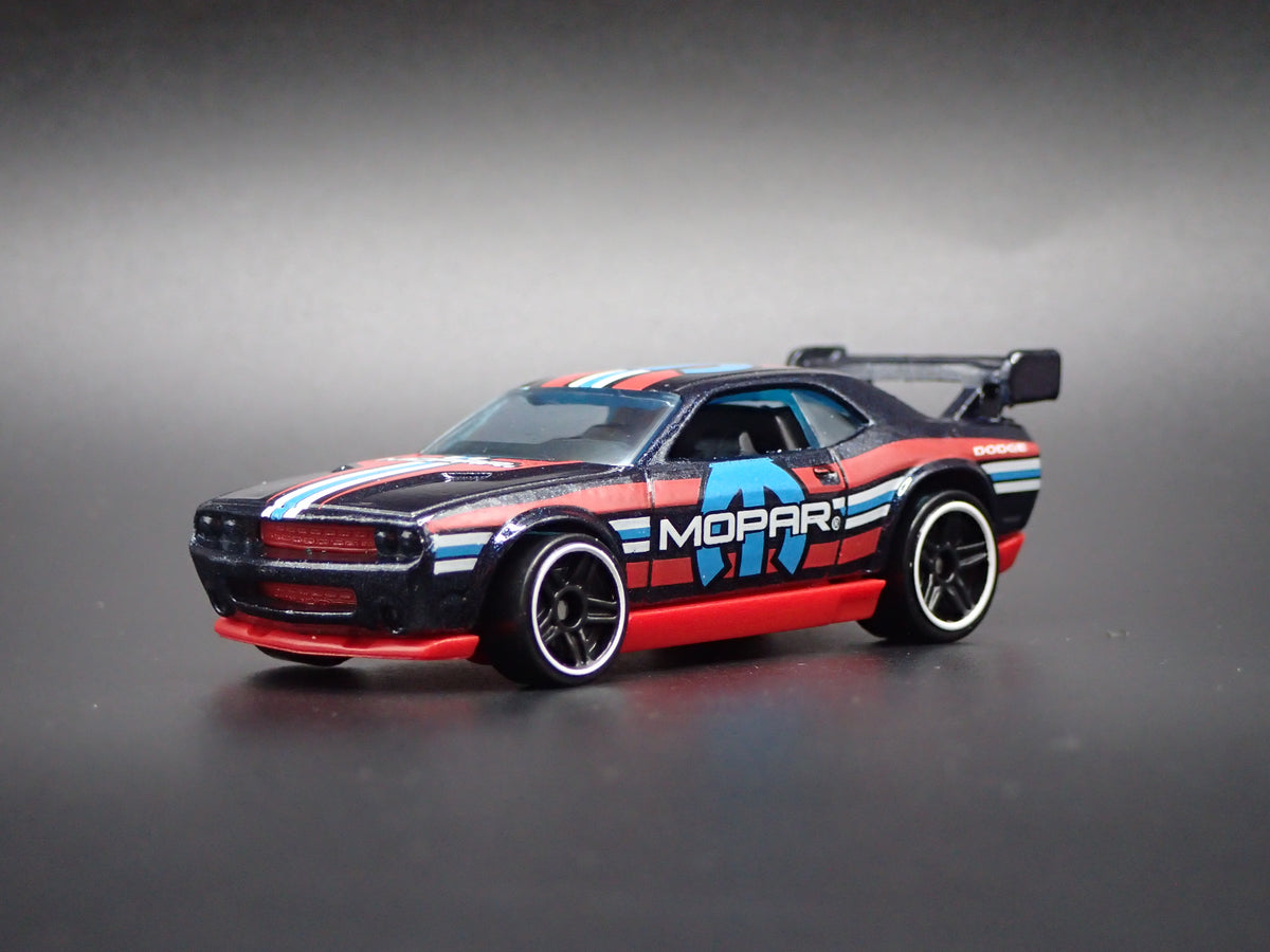 2008-2023 DODGE CHALLENGER DRIFT CAR BLACK 1/64 SCALE DIORAMA DIECAST MODEL CAR