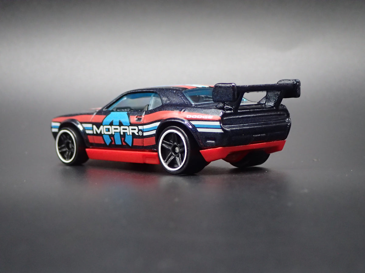 2008-2023 DODGE CHALLENGER DRIFT CAR BLACK 1/64 SCALE DIORAMA DIECAST MODEL CAR