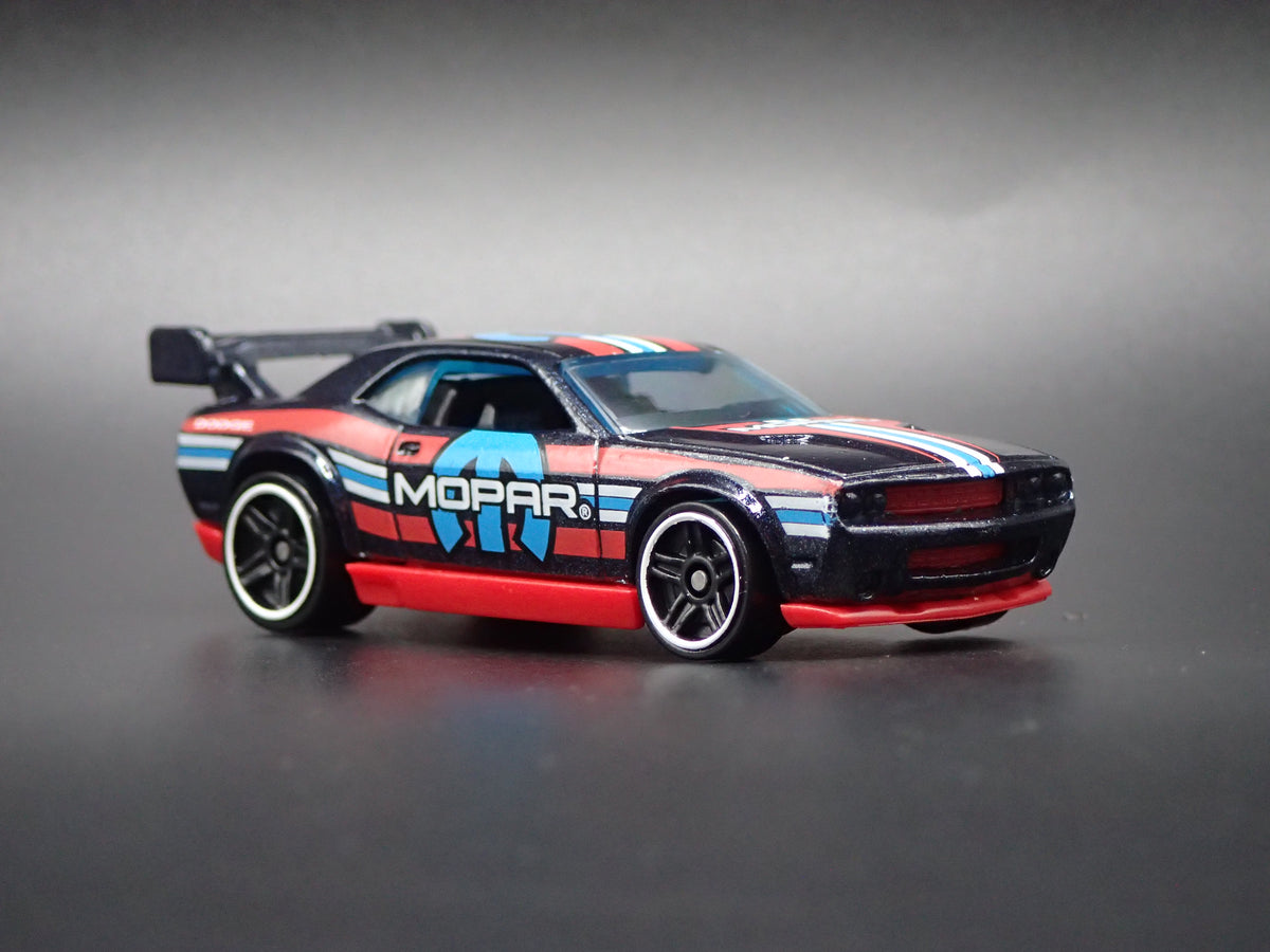 2008-2023 DODGE CHALLENGER DRIFT CAR BLACK 1/64 SCALE DIORAMA DIECAST MODEL CAR