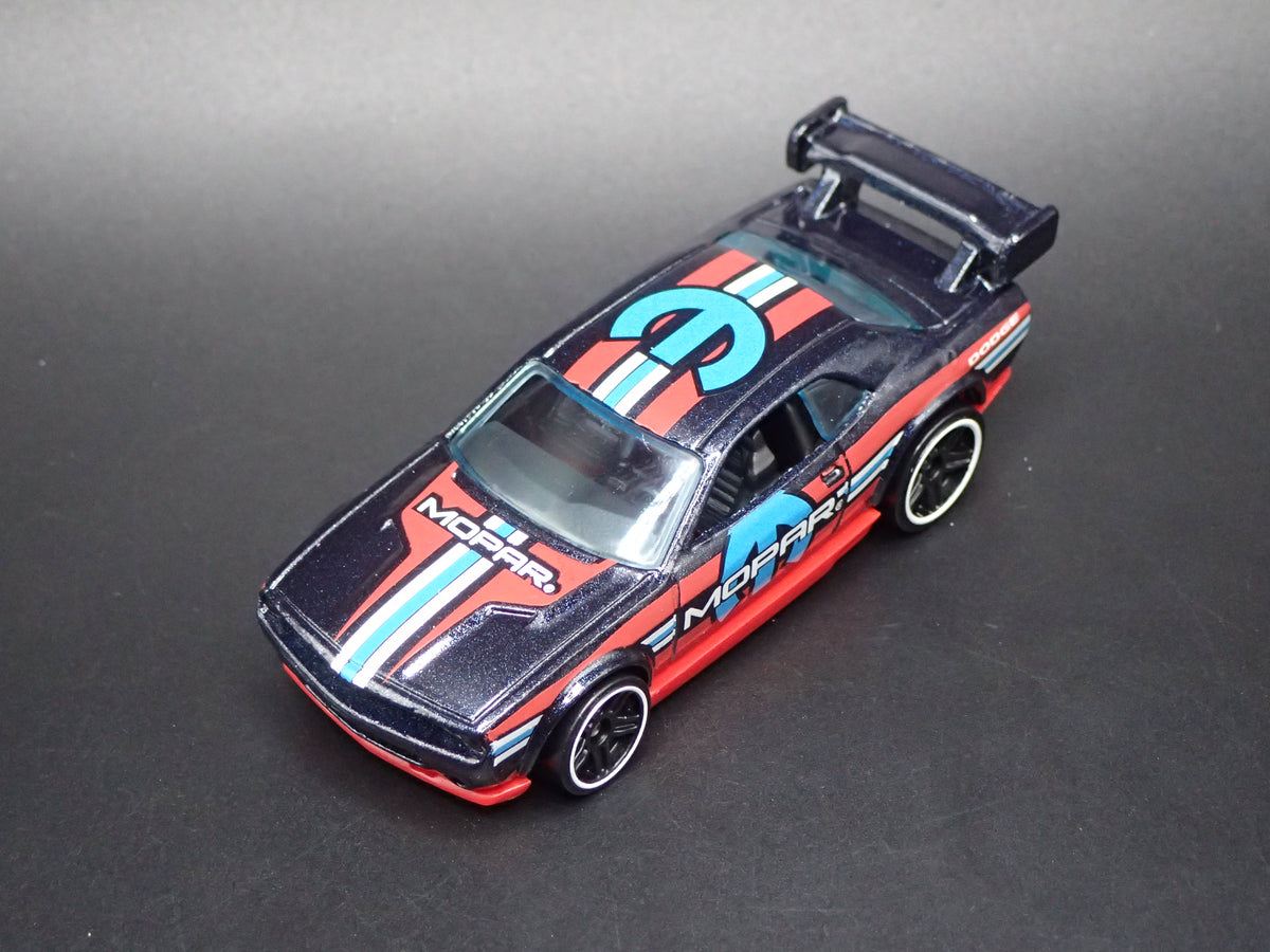 2008-2023 DODGE CHALLENGER DRIFT CAR BLACK 1/64 SCALE DIORAMA DIECAST MODEL CAR