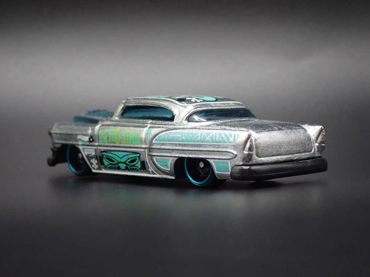 1953 53 CHEVY CHEVROLET BEL AIR SILVER 1:64 SCALE DIORAMA DIECAST MODEL CAR