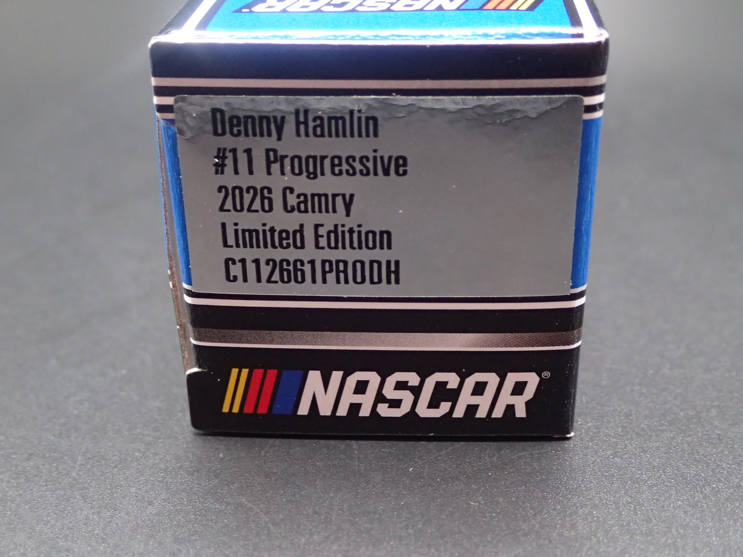 2026 26 TOYOTA CAMRY 11 DENNY HAMLIN PROGRESSIVE NASCAR 1:64 DIECAST MODEL CAR