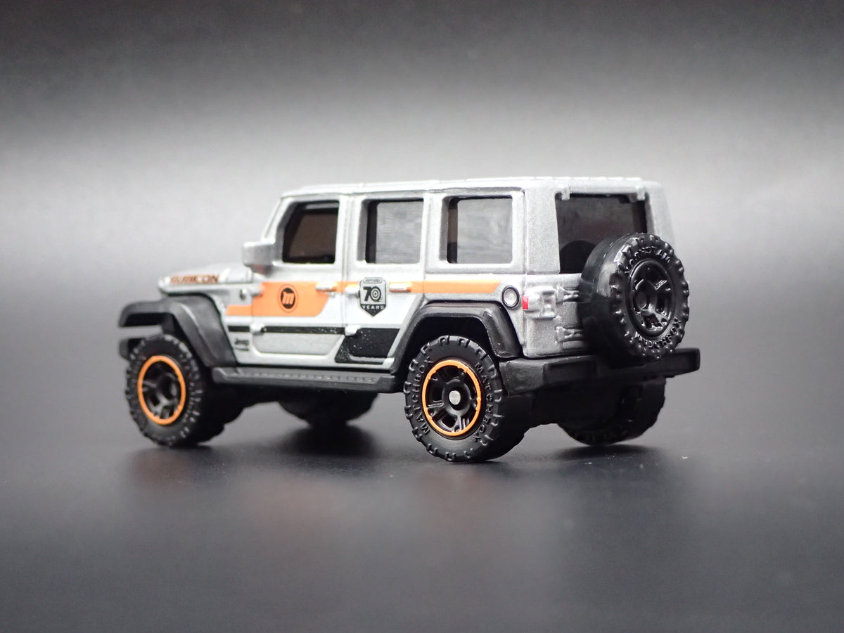 2018-2026 JEEP WRANGLER JL UNLIMITED 4 DOOR SILVER 1:64 DIECAST MODEL CAR