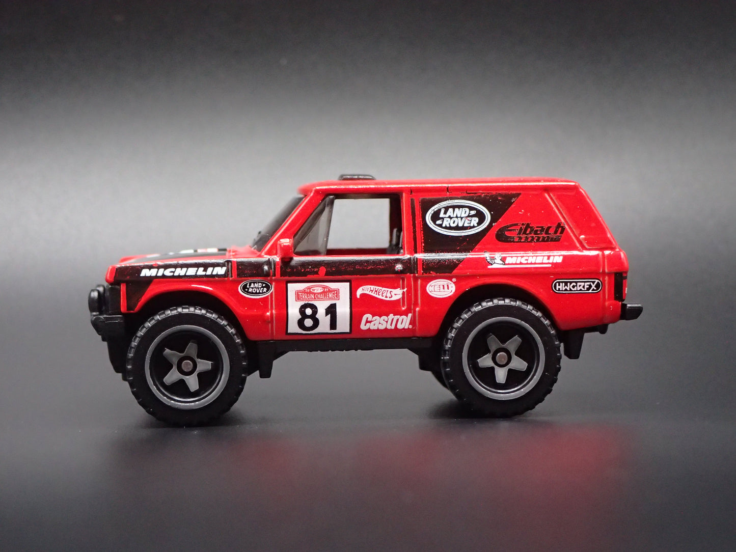 1970-1994 RANGE ROVER BAJA OFF ROAD RALLY  1/64 SCALE DIORAMA DIECAST MODEL CAR