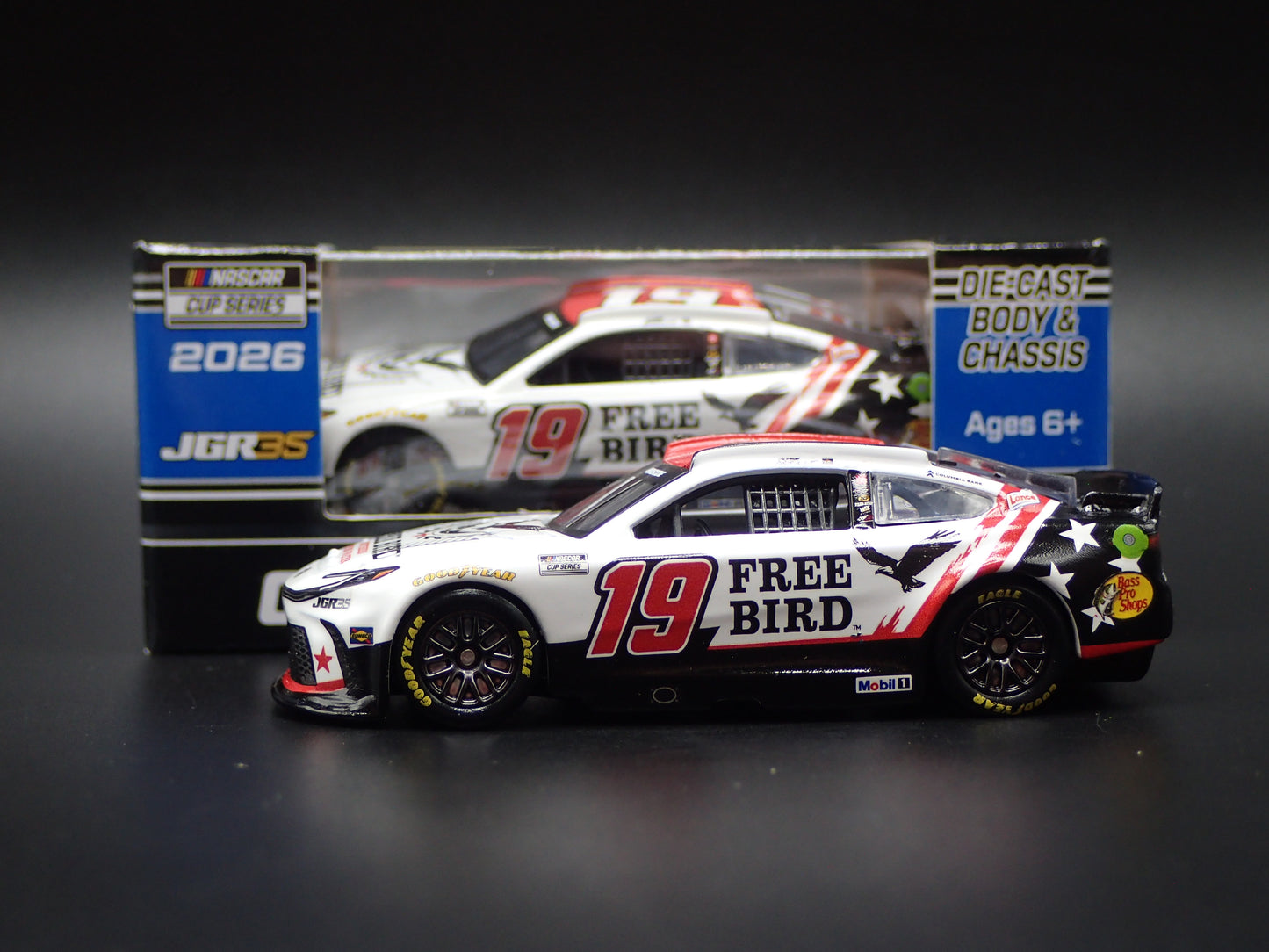2026 TOYOTA CAMRY 19 CHASE BRISCOE FREE BIRD NASCAR 1:64 SCALE DIECAST MODEL CAR