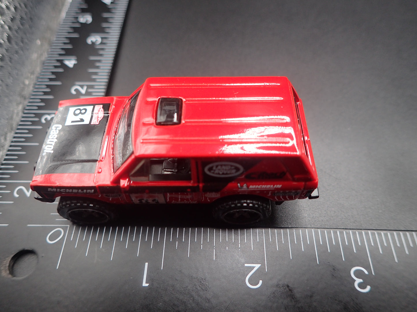 1970-1994 RANGE ROVER BAJA OFF ROAD RALLY  1/64 SCALE DIORAMA DIECAST MODEL CAR