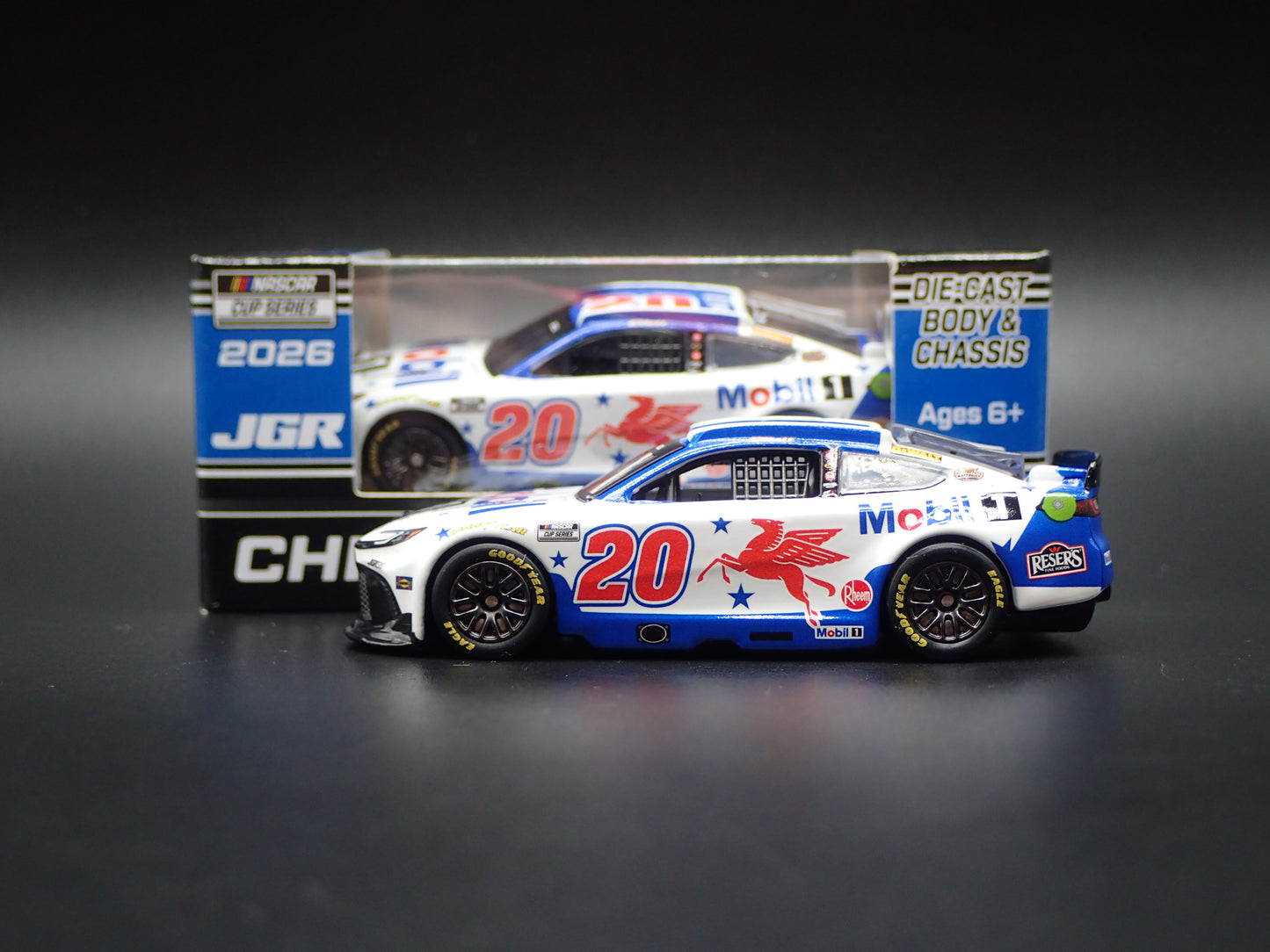 2026 TOYOTA CAMRY 20 CHRISTOPHER BELL MOBIL 1 NASCAR 1:64 SCALE DIECAST CAR