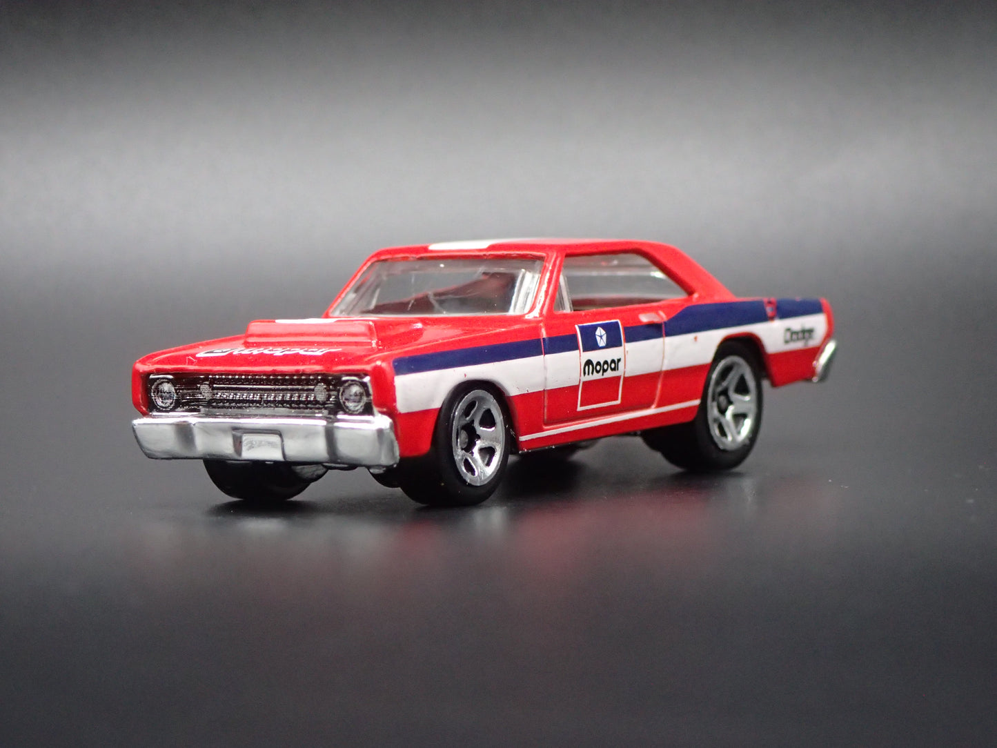 1968 68 DODGE DART RED 1:64 SCALE COLLECTIBLE DIORAMA DIECAST MODEL CAR