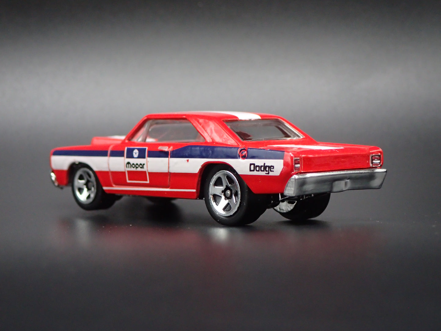 1968 68 DODGE DART RED 1:64 SCALE COLLECTIBLE DIORAMA DIECAST MODEL CAR