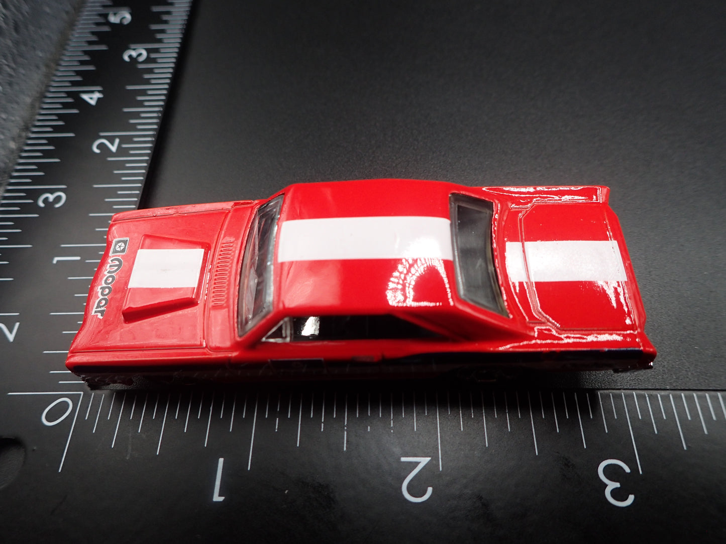 1968 68 DODGE DART RED 1:64 SCALE COLLECTIBLE DIORAMA DIECAST MODEL CAR
