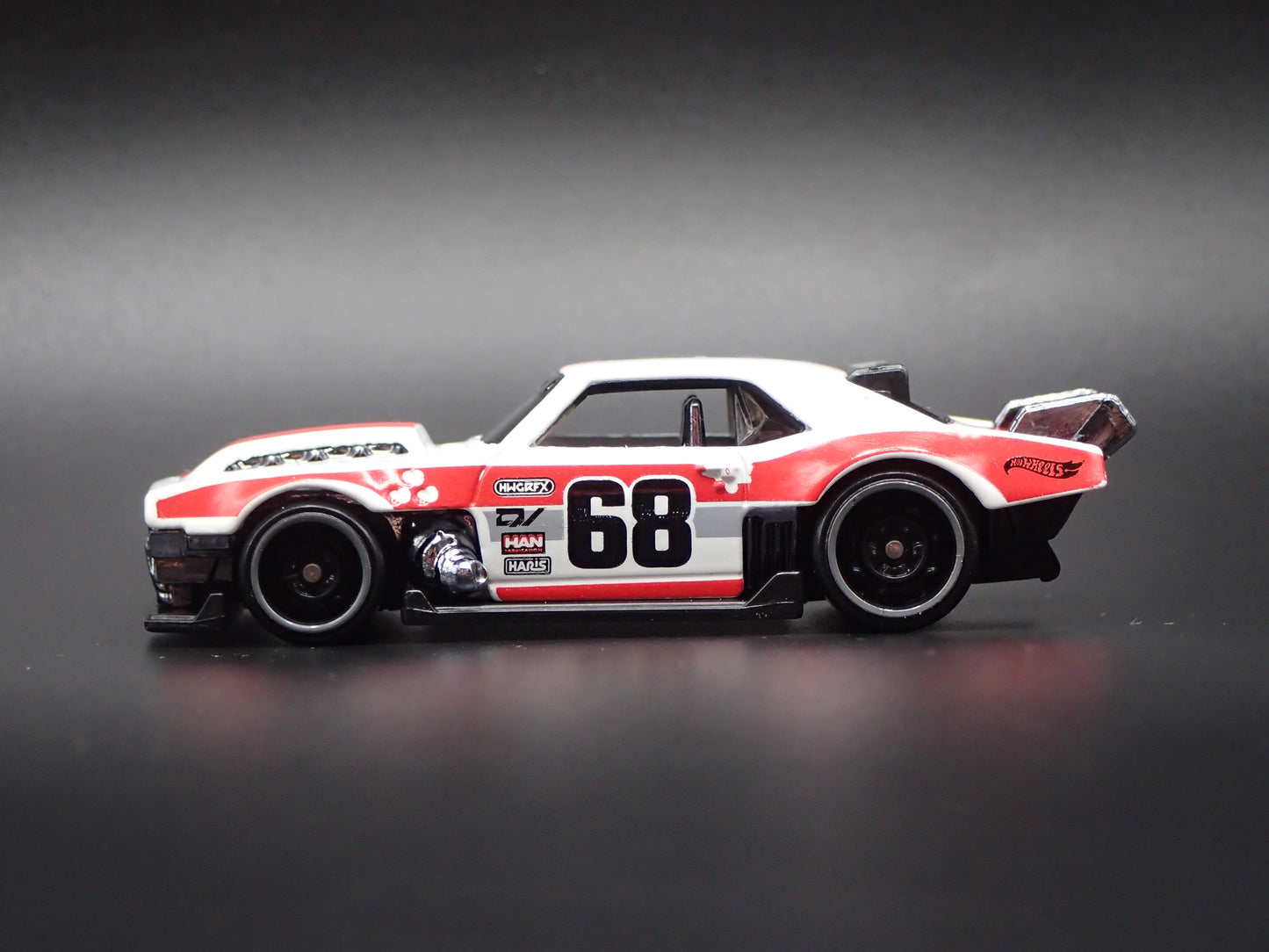 1968 68 CHEVY CHEVROLET CAMARO CUSTOM 1:64 SCALE DIORAMA DIECAST MODEL CAR
