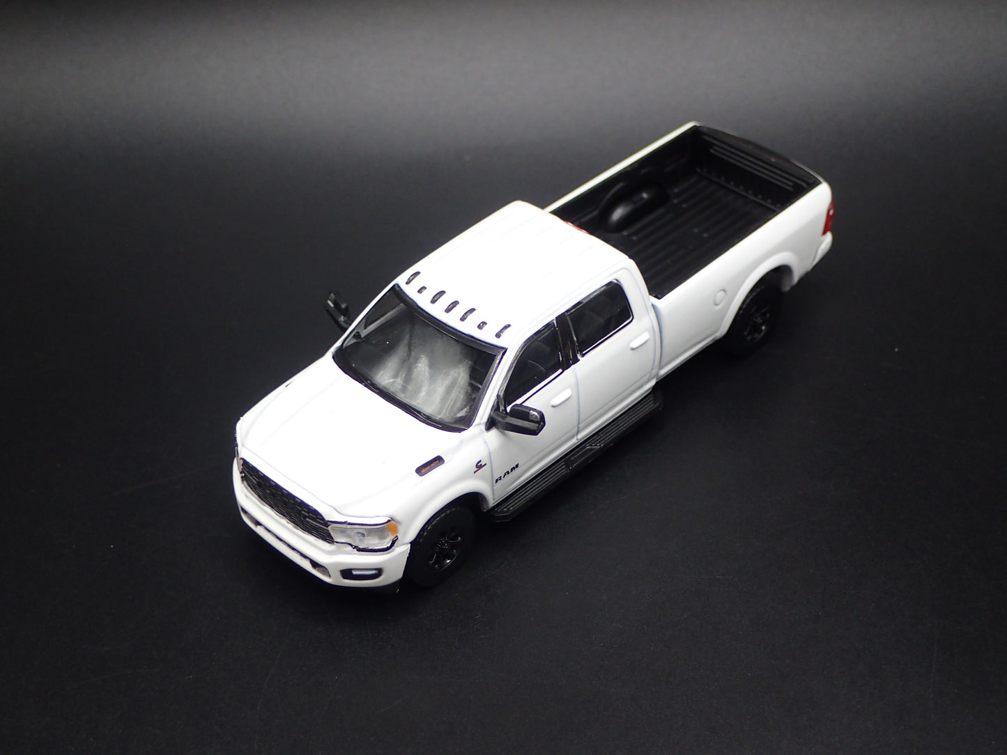 2019-2026 RAM 2500 BIGHORN PICKUP TRUCK WHITE 1/64 SCALE DIECAST MODEL CAR
