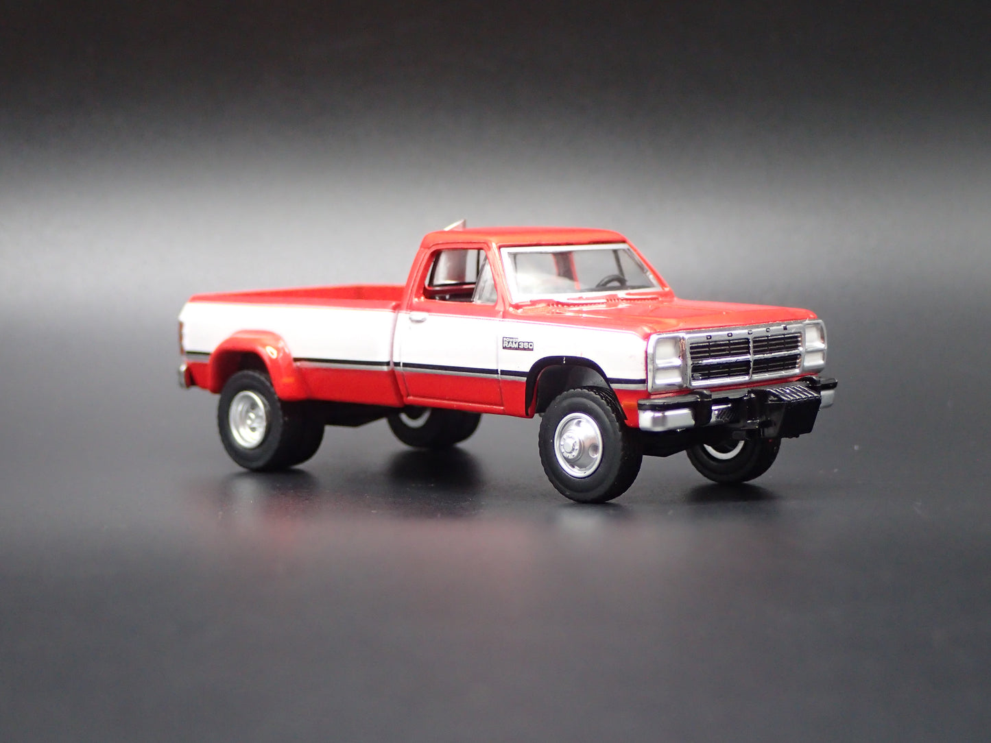 1981-1993 DODGE RAM D350 DUALLY PICKUP TRUCK w HITCH 1/64 SCALE DIECAST MODEL CAR