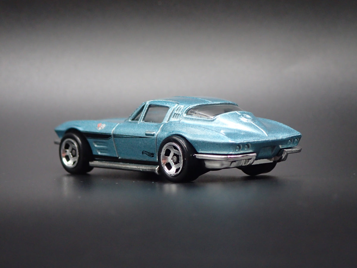 1964 64 CHEVY CHEVROLET CORVETTE STING RAY 1/64 SCALE DIORAMA DIECAST MODEL CAR