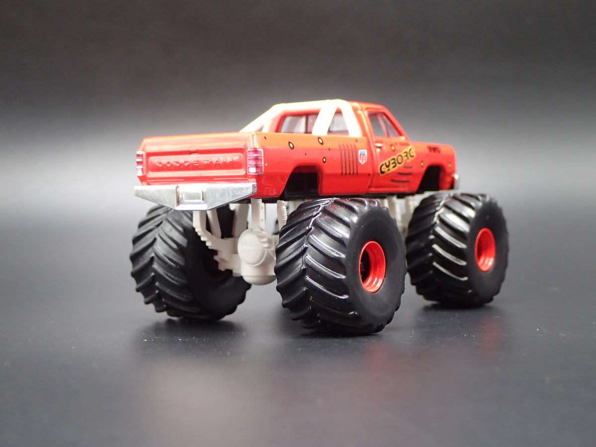 1990 90 DODGE RAM D250 MONSTER TRUCK CYBORG 1/64 SCALE DIECAST MODEL CAR