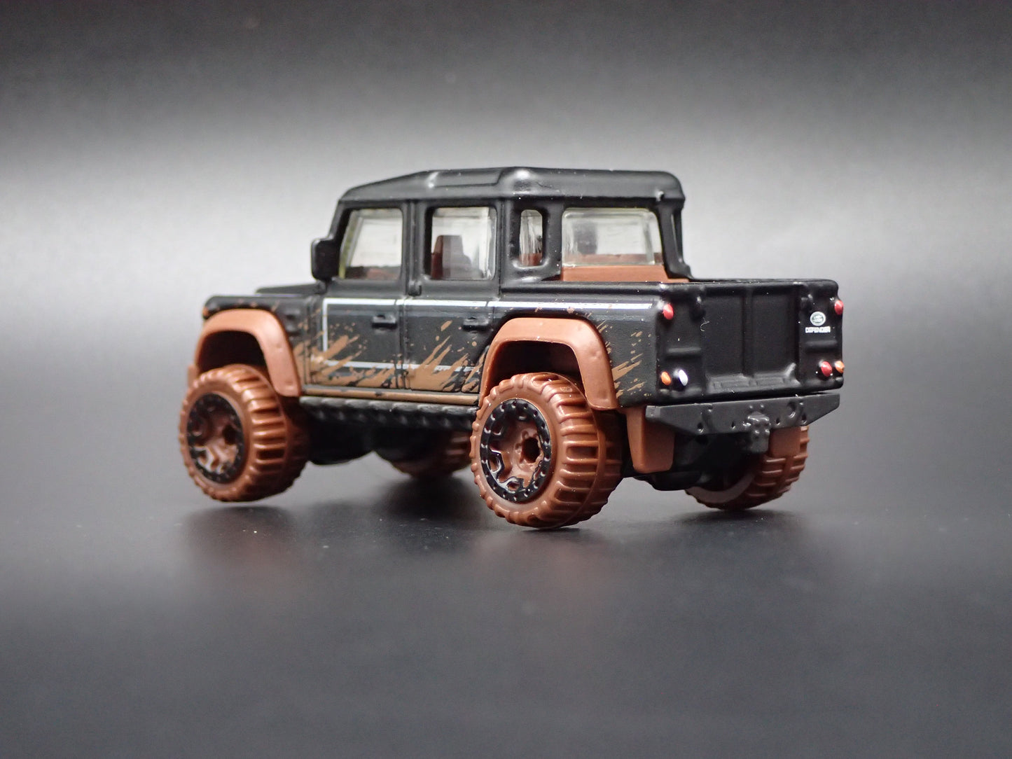 1990-2016 LAND ROVER DEFENDER DOUBLE CAB PICKUP 1/64 SCALE DIECAST MODEL CAR