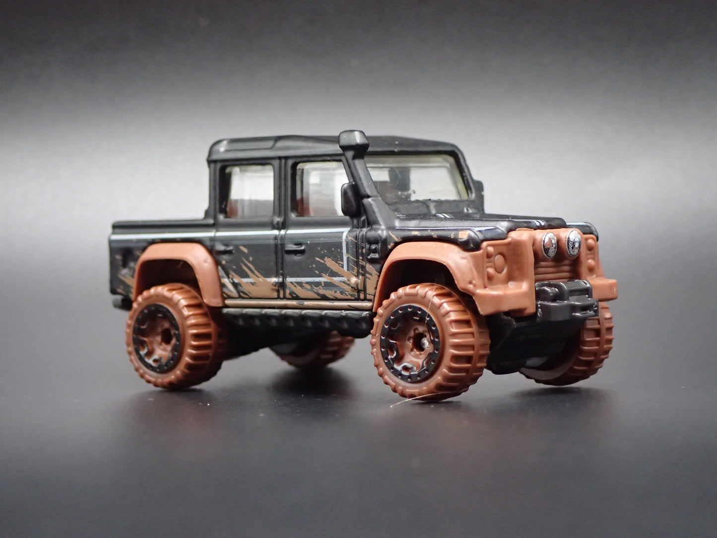 1990-2016 LAND ROVER DEFENDER DOUBLE CAB PICKUP 1/64 SCALE DIECAST MODEL CAR