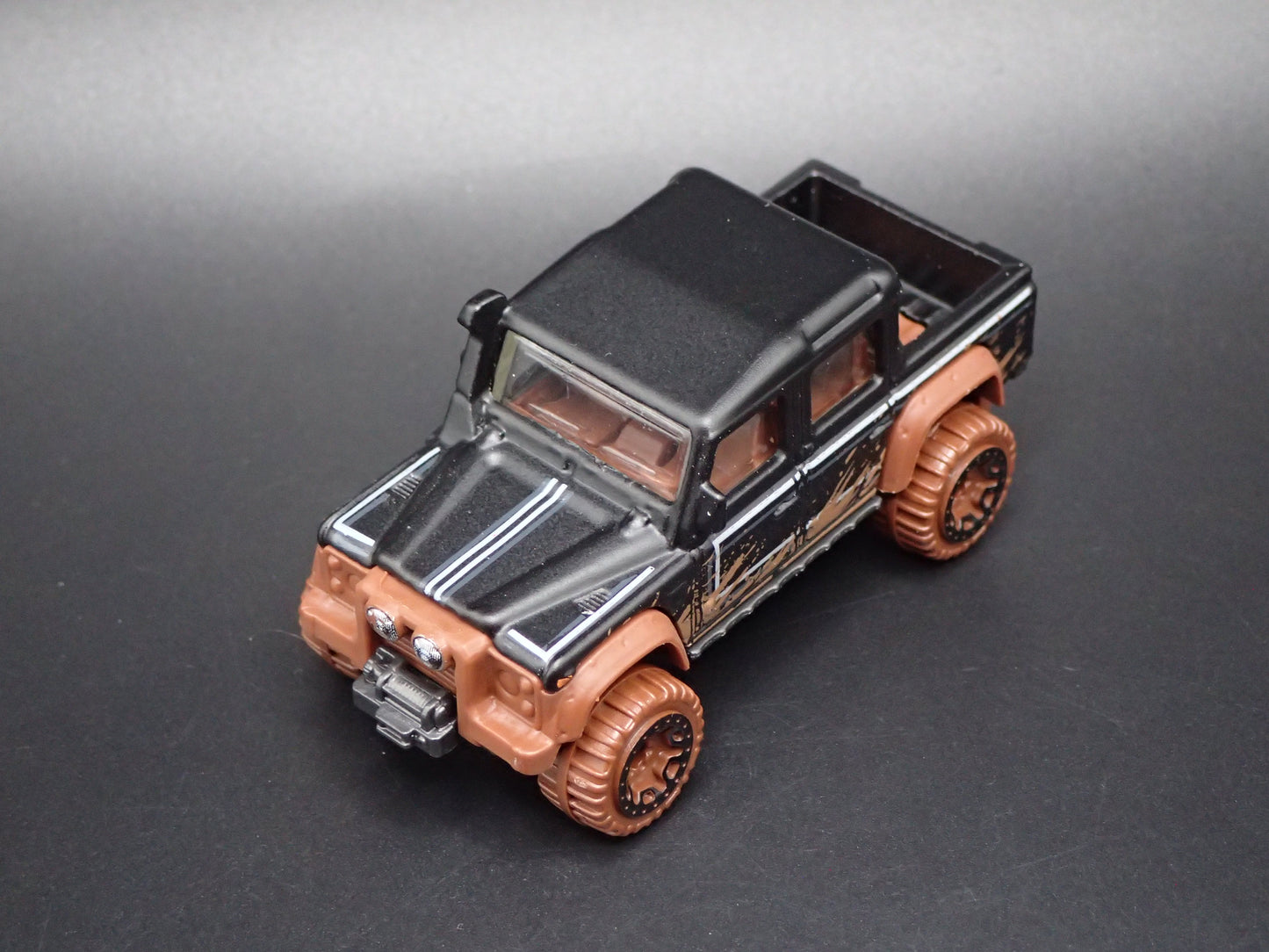 1990-2016 LAND ROVER DEFENDER DOUBLE CAB PICKUP 1/64 SCALE DIECAST MODEL CAR