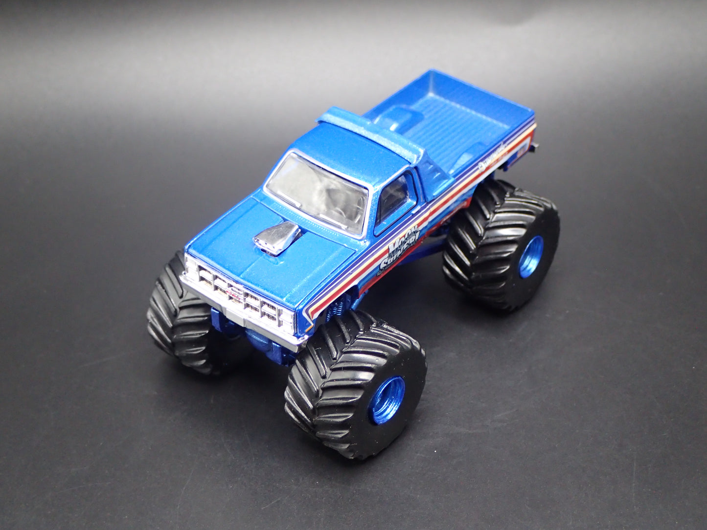 1982 82 GMC SIERRA 2500 MONSTER TRUCK MOONSHINE 1/64 SCALE DIECAST MODEL CAR