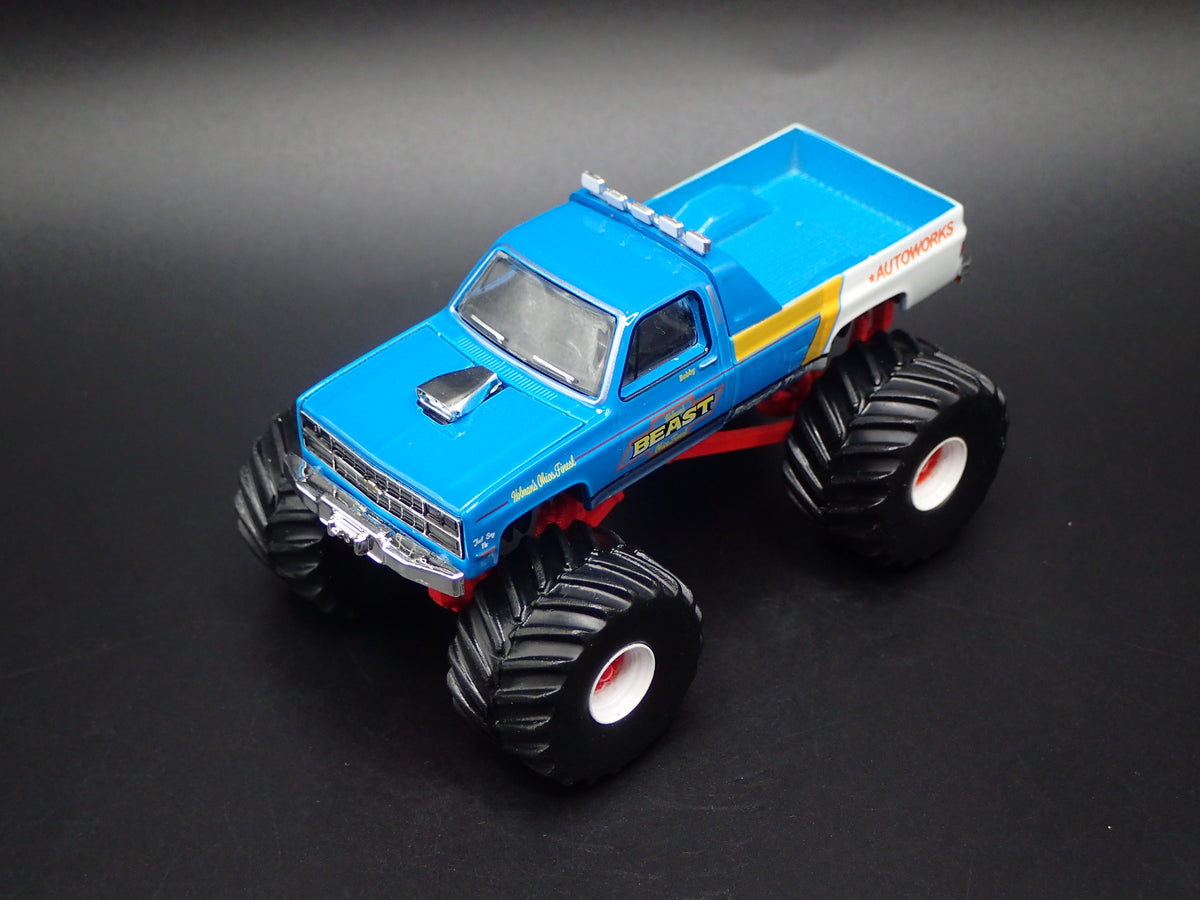 1983 CHEVY CHEVROLET C30 MONSTER TRUCK HOLMANS BEAST 1:64 SCALE DIECAST MODEL CAR