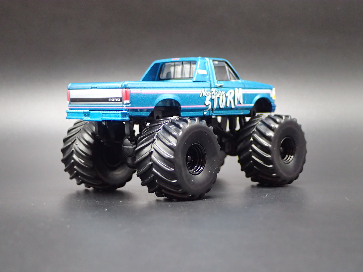 1993 93 FORD F250 MONSTER TRUCK MOUNTAIN STORM 1/64 SCALE DIECAST MODEL CAR
