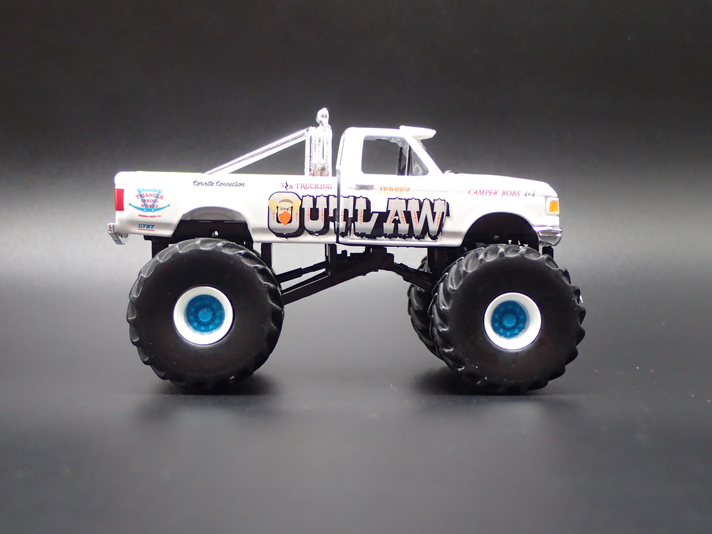 1988 88 FORD F150 MONSTER TRUCK JERSEY OUTLAW 1/64 SCALE DIECAST MODEL CAR
