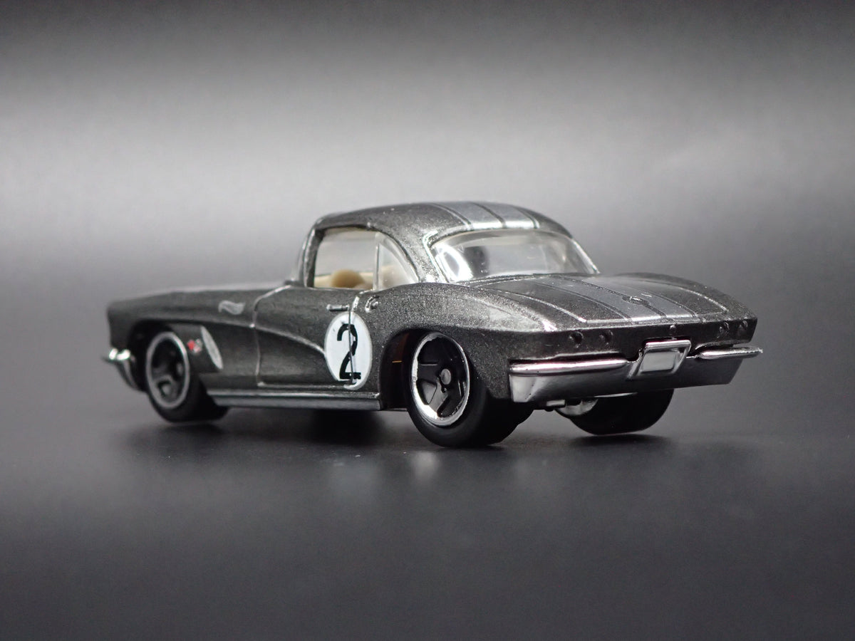 1962 62 CHEVY CHEVROLET CORVETTE GRAY 1:64 SCALE DIORAMA DIECAST MODEL CAR