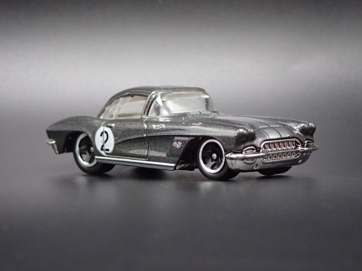1962 62 CHEVY CHEVROLET CORVETTE GRAY 1:64 SCALE DIORAMA DIECAST MODEL CAR